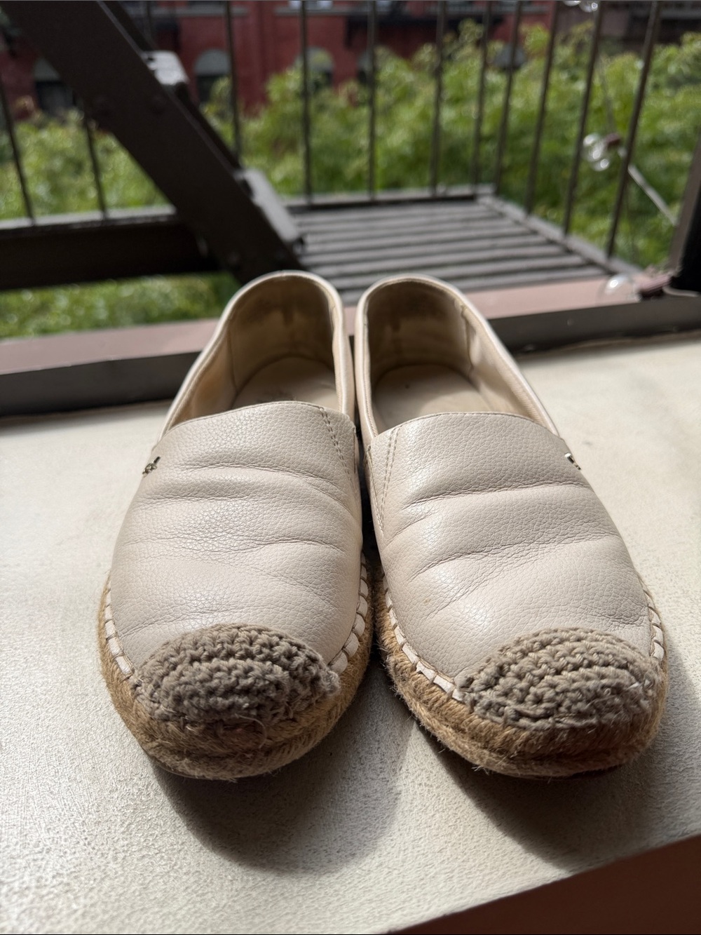 (Calvin Klein) Women's Beige Espadrille Slip-On Shoes
